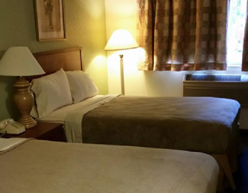 Riverwalk Inn & Suites 포트앳킨슨 외부 사진